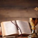 O ano litúrgico ganha vida como um caminho de conversão, memória e esperança na reflexão de Jose Eduardo De Oliveira e Silva.