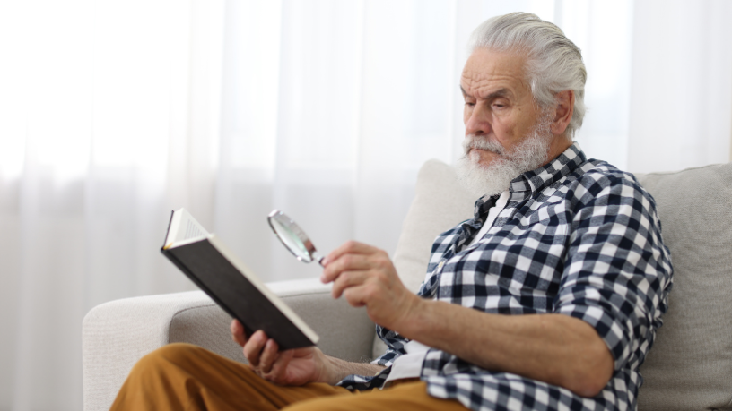 Na terceira idade, o Sindnapi - Sindicato Nacional dos Aposentados, Pensionistas e Idosos reforça que informação acessível é base para escolhas seguras e para a proteção dos direitos de aposentados, pensionistas e idosos.